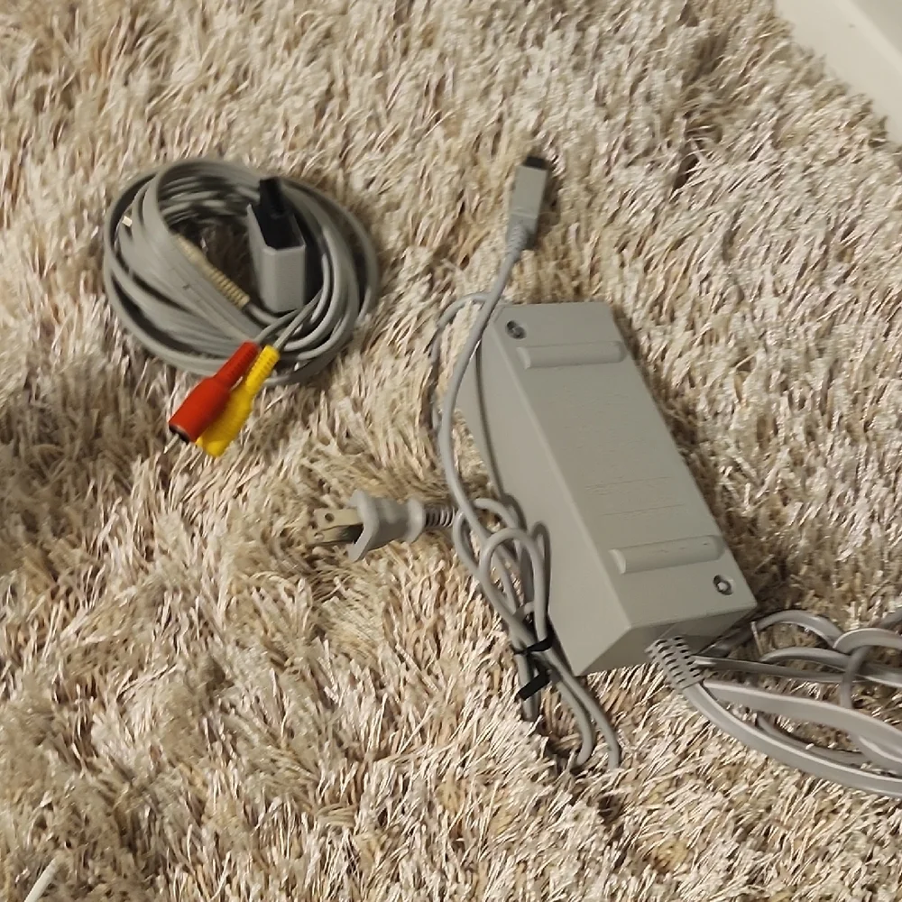 Nintendo Wii Console Bundle - White